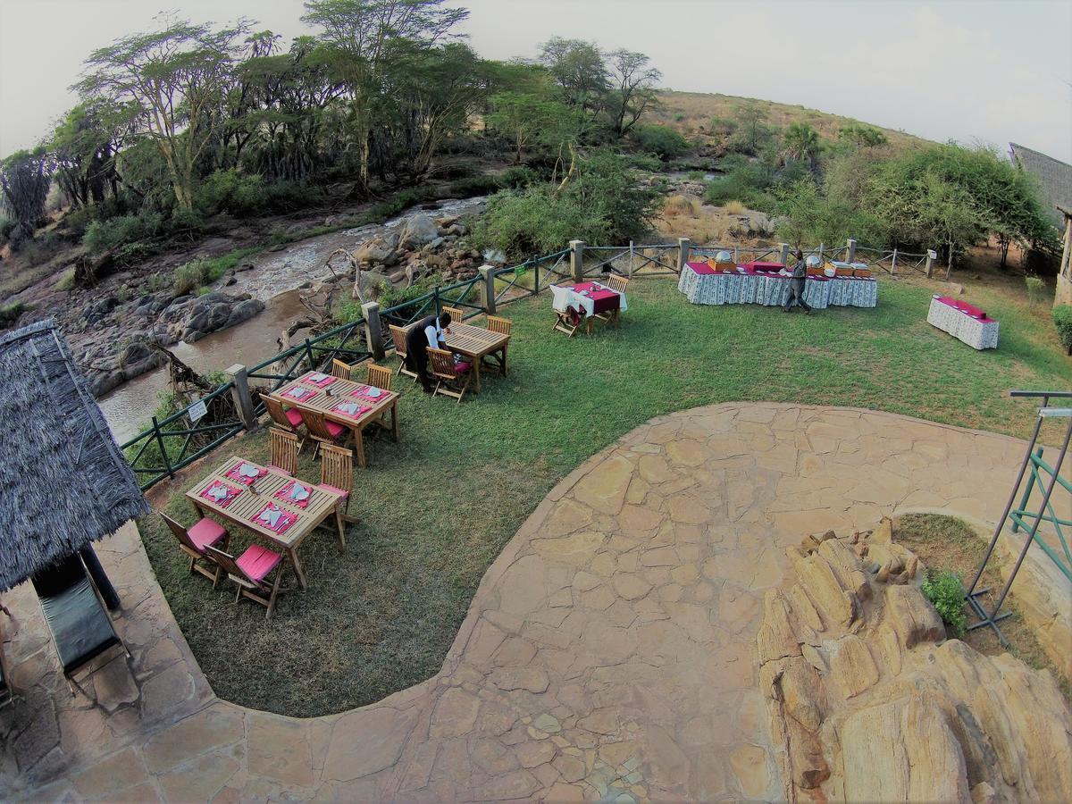 Lodge Maneaters Tsavo