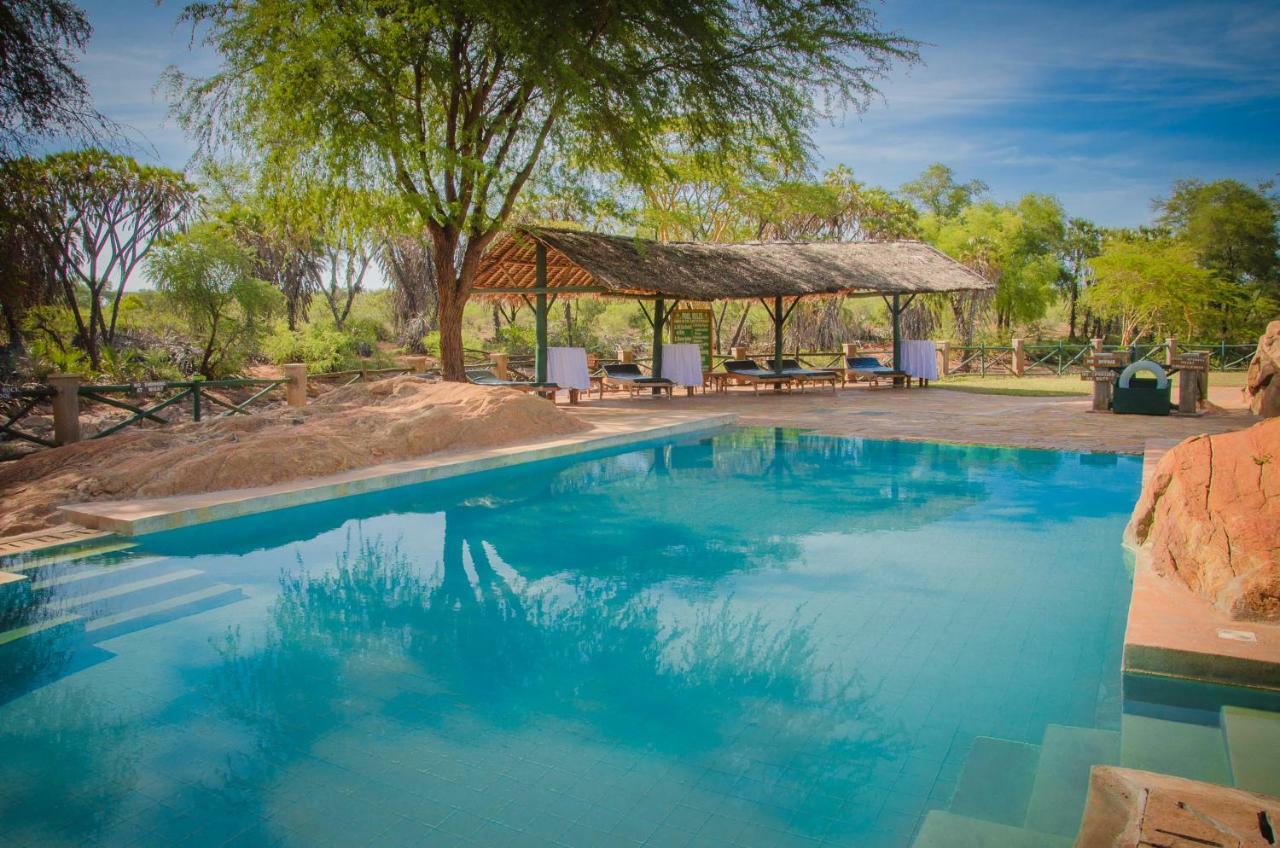 Maneaters Lodge